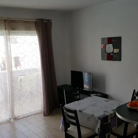 Las Floritas Apartamento